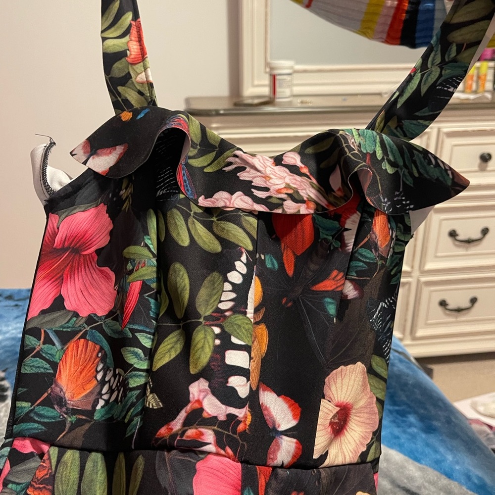 Jumpsuit - Picture 4 of 5